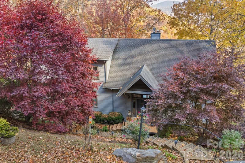 33 Great Aspen Way, Black Mountain, NC 28711