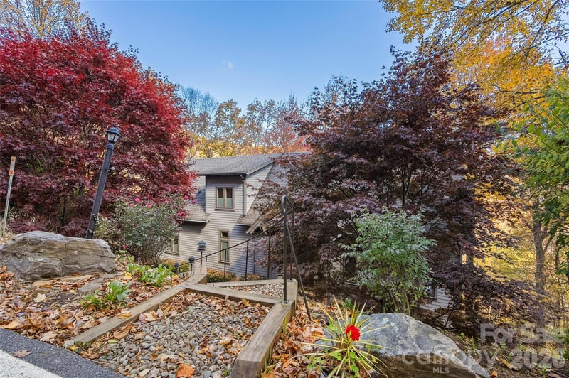 33 Great Aspen Way, Black Mountain, NC 28711