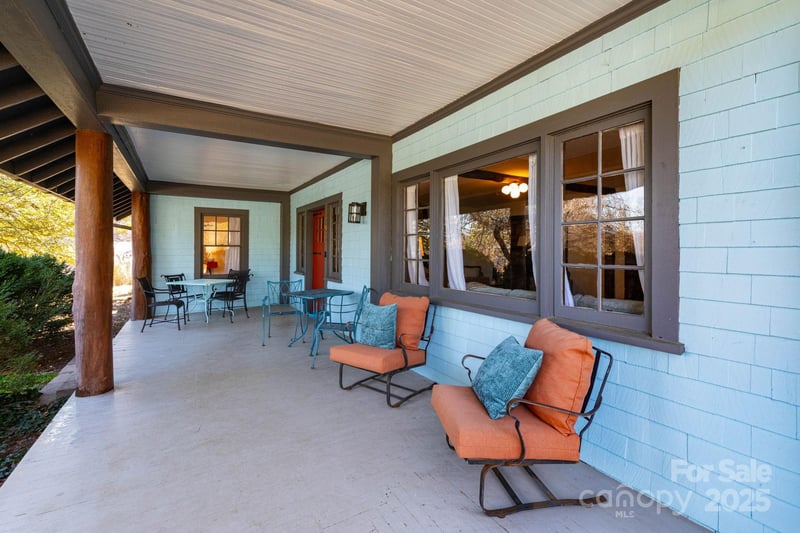 302 Iron Ridge Loop, Asheville, NC 28806