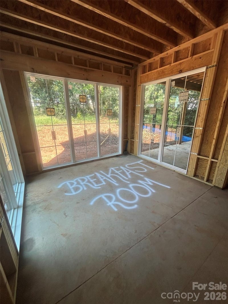 4616 General Pershing Dr, Charlotte, NC 28209