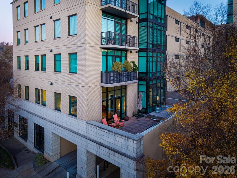 60 Market St #117, Asheville, NC 28801