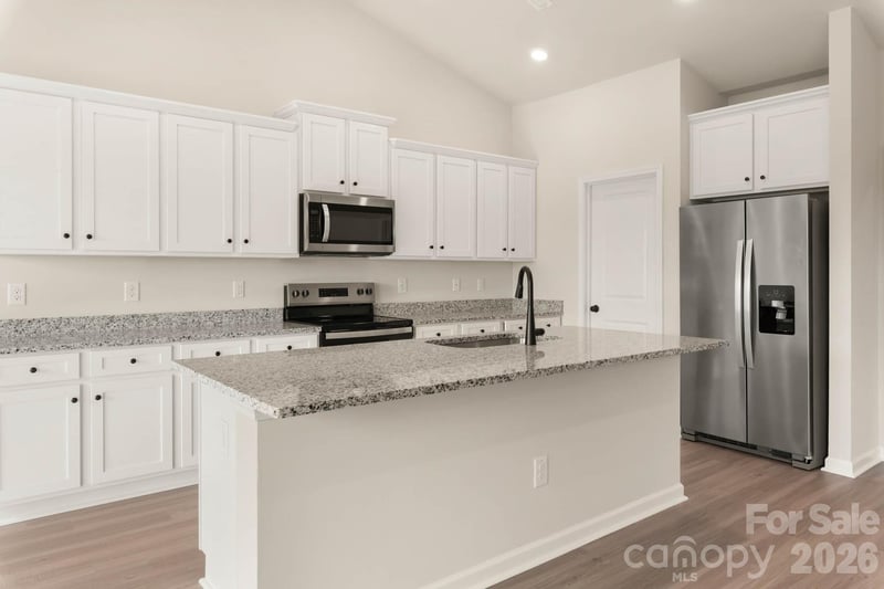 3458 Robindale Dr, Winston Salem, NC 27127
