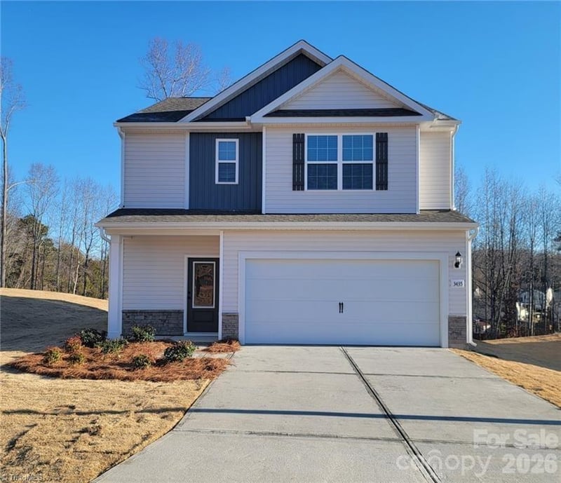 3435 Robindale Dr, Winston Salem, NC 27107