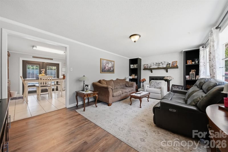 304 Parlier Ave NE, Conover, NC 28613