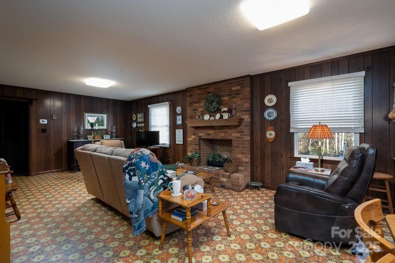 257 Rocky River Rd, Mooresville, NC 28115