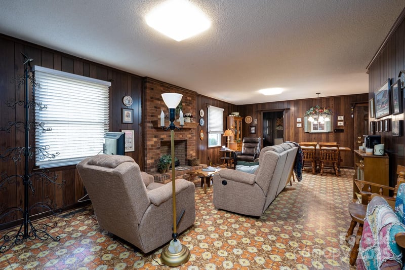 257 Rocky River Rd, Mooresville, NC 28115