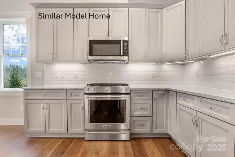 95 Creekside View Dr, Asheville, NC 28804