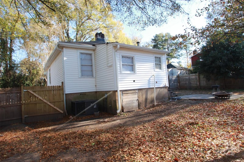 206 Frances St, Clover, SC 29710