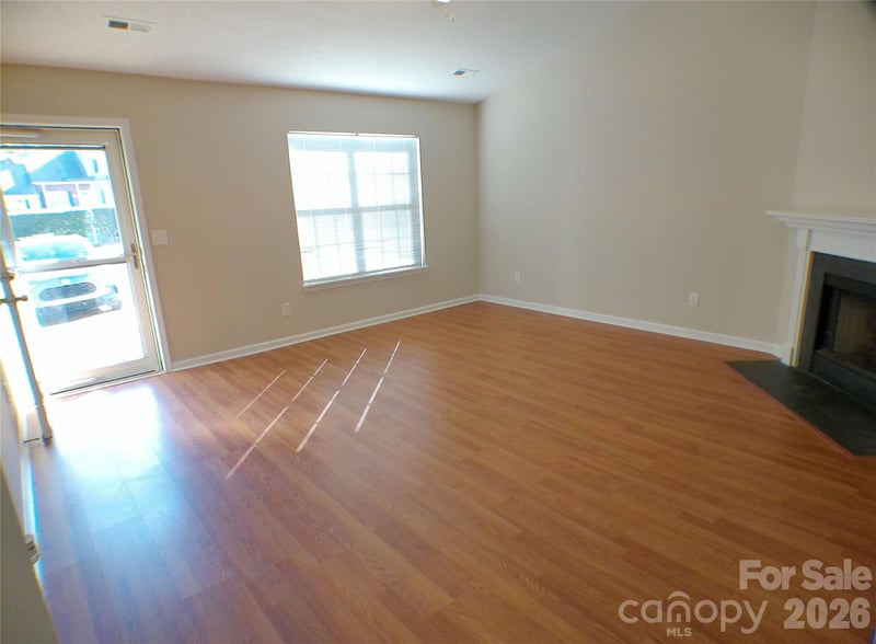 9112 Four Mile Creek Rd, Charlotte, NC 28277