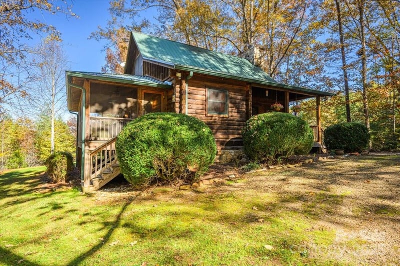 87 Prater Cove Rd, Franklin, NC 28734