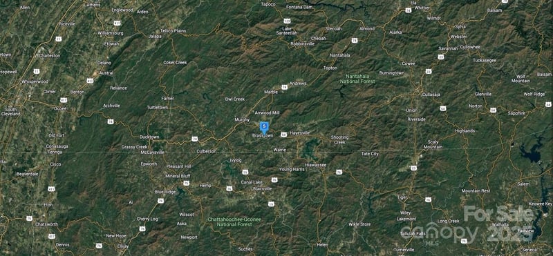 478 Creamery Rd, Brasstown, NC 28902