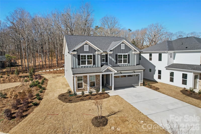 1011 Wt Ferguson Dr, Matthews, NC 28104