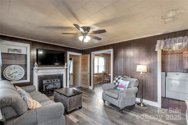 5793 Oak St, Fort Lawn, SC 29714