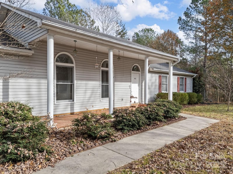 383 Woody Cir, Tryon, NC 28782