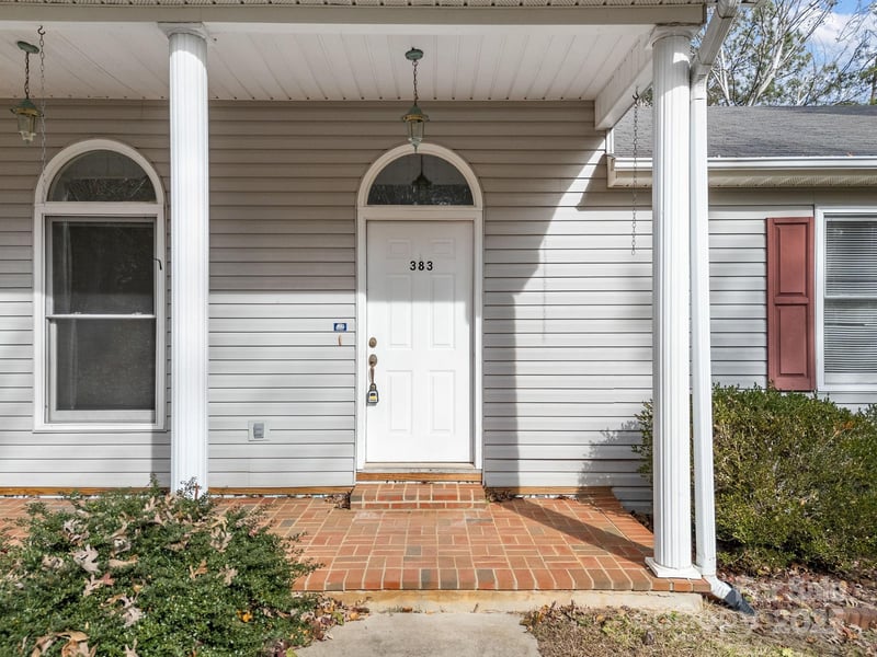 383 Woody Cir, Tryon, NC 28782