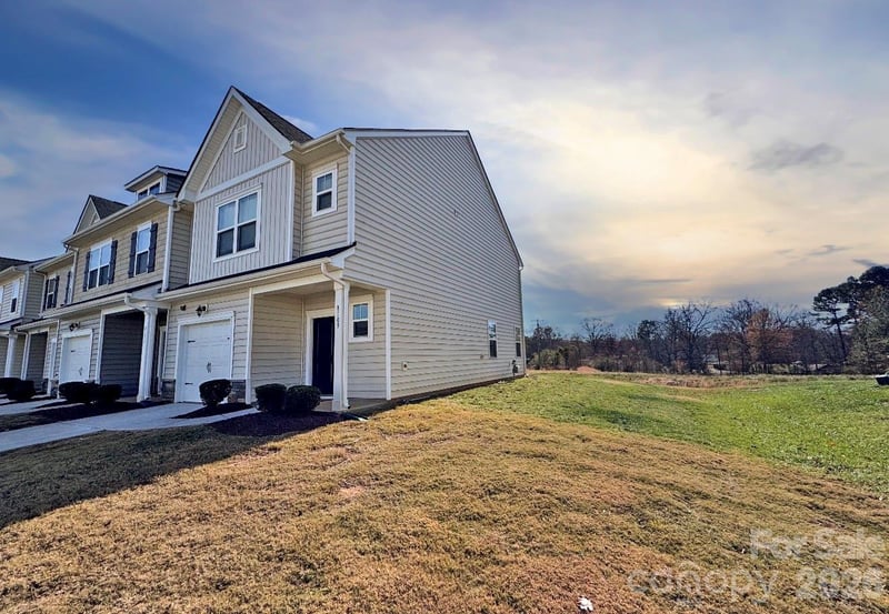8109 Sheffield Dr, Terrell, NC 28682