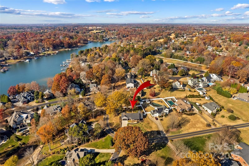 497 Canvasback Rd, Mooresville, NC 28117