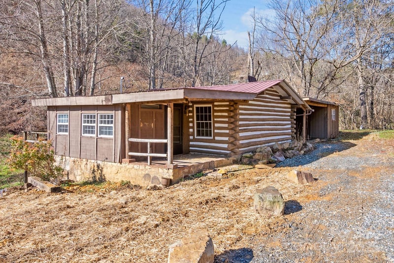 849 Ammons Branch Rd, Marshall, NC 28753