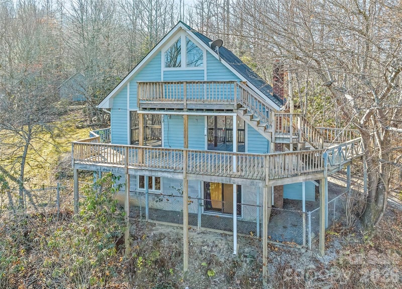 1350 Davis Mountain Rd, Hendersonville, NC 28739