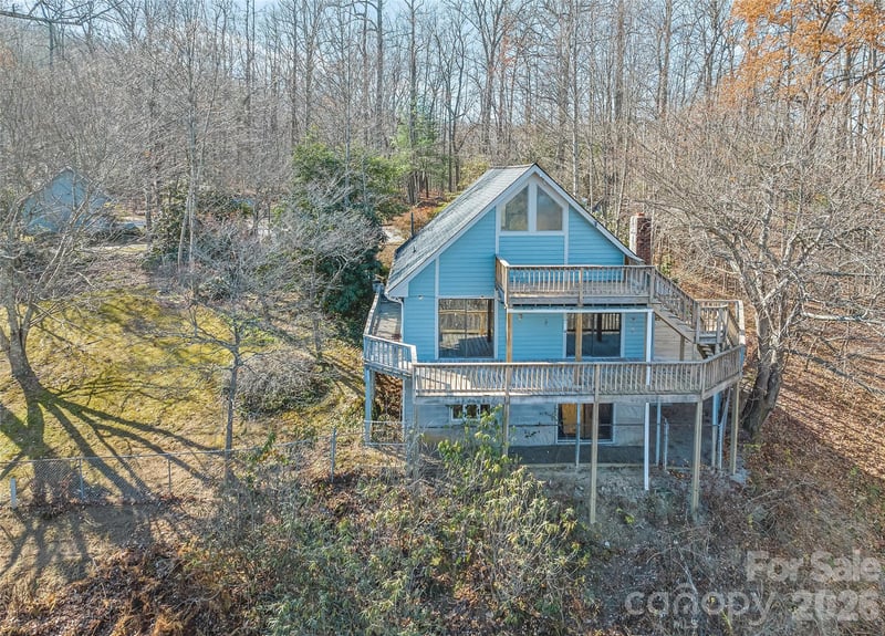 1350 Davis Mountain Rd, Hendersonville, NC 28739