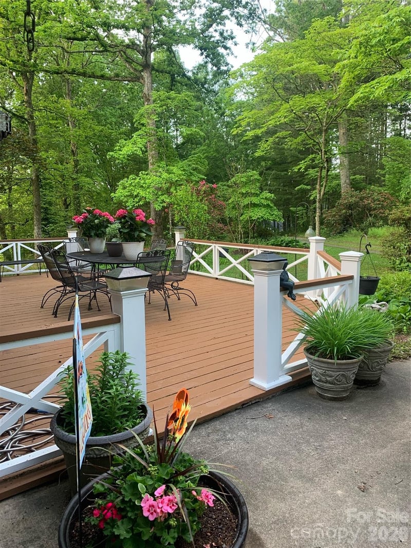 1867 Fruitland Rd, Hendersonville, NC 28792