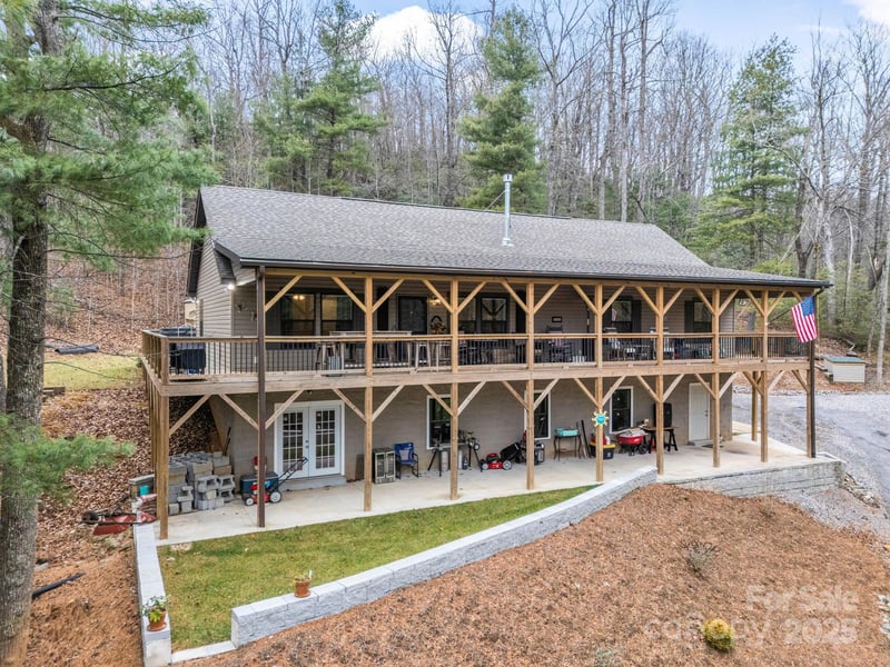 48 Rainbow Lake Cir, Black Mountain, NC 28711