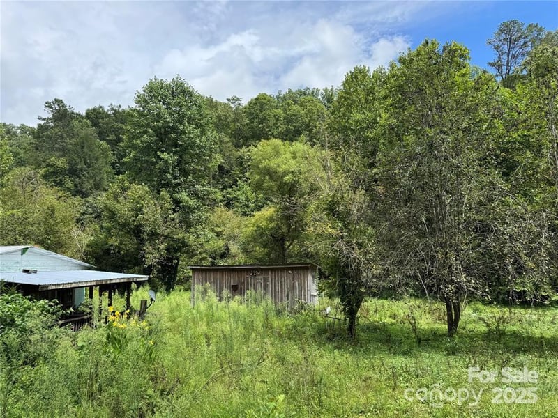 4938 Nc 90 Hw, Collettsville, NC 28611