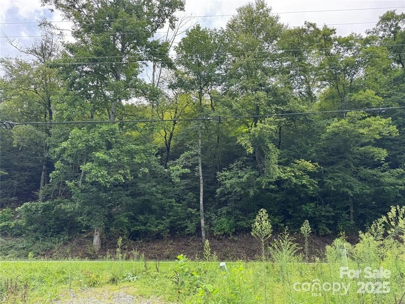 4938 Nc 90 Hw, Collettsville, NC 28611