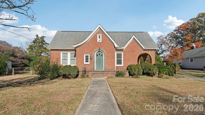 552 Hyde Park Dr, Concord, NC 28025