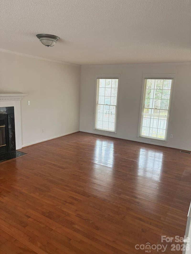 103 Southwick Ct, Fletcher, NC 28732