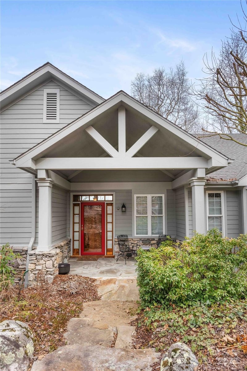 180 High Road Overlook, Hendersonville, NC 28739