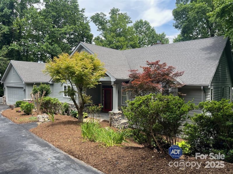 180 High Road Overlook, Hendersonville, NC 28739