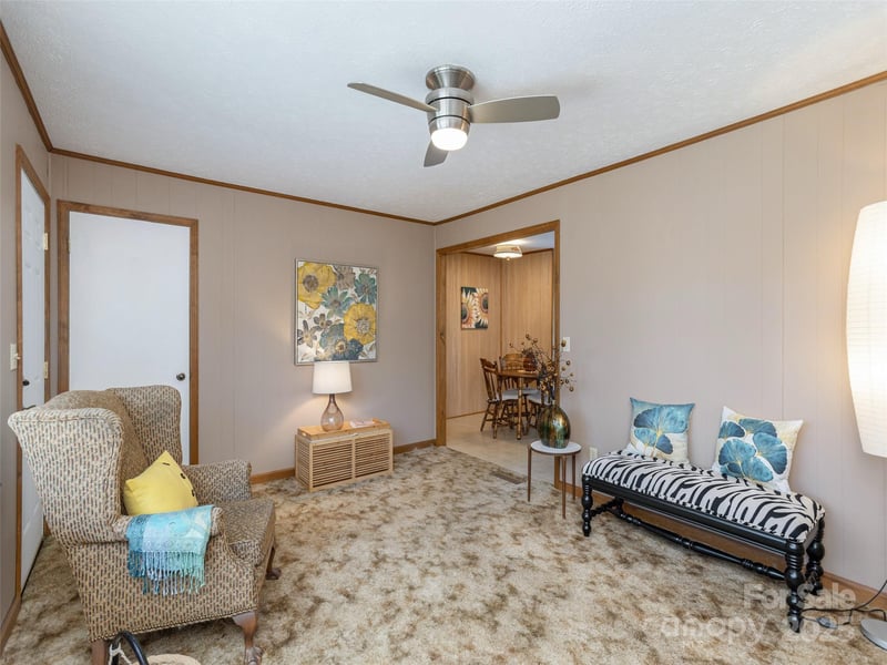 3021 Kanuga Rd, Hendersonville, NC 28739