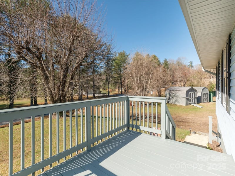 3021 Kanuga Rd, Hendersonville, NC 28739
