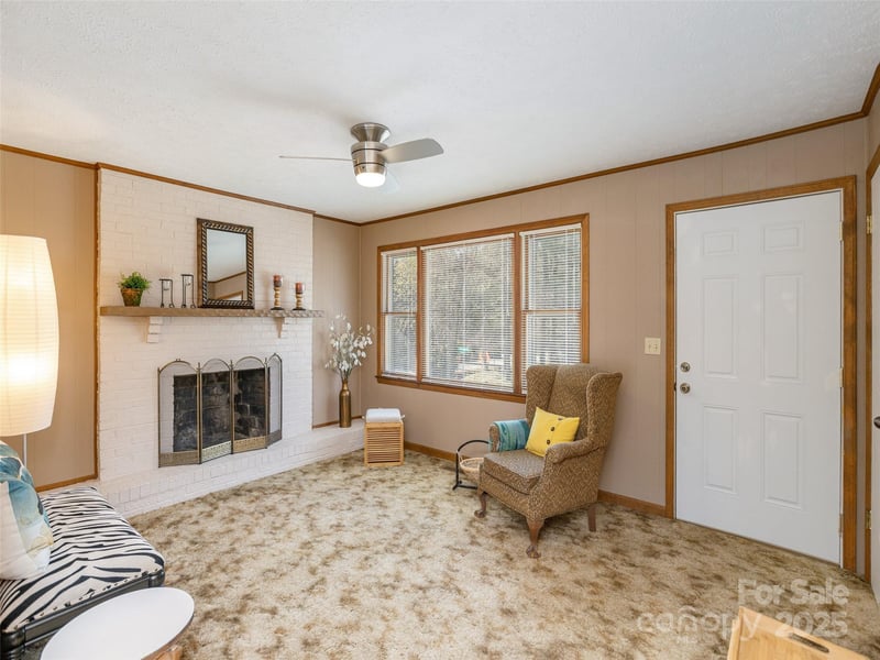 3021 Kanuga Rd, Hendersonville, NC 28739