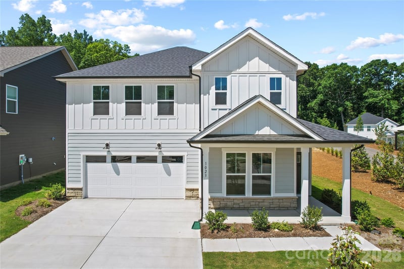1023 Wt Ferguson Dr, Matthews, NC 28104