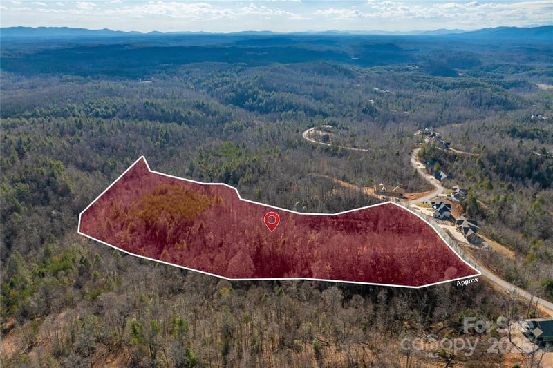 1030 River Club Rg, Lenoir, NC 28645