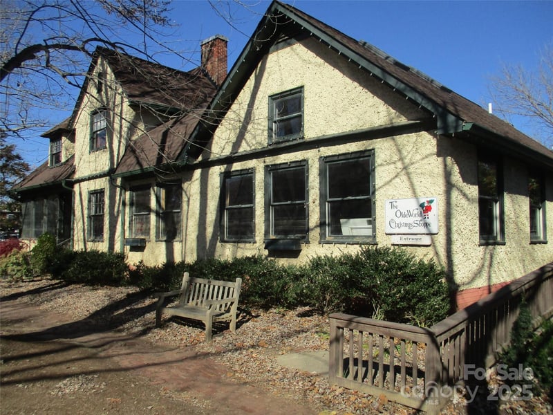 5 Boston Way, Asheville, NC 28803