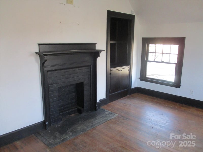 2 Boston Way, Asheville, NC 28803