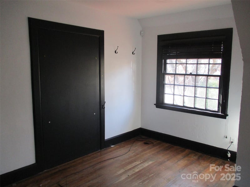 2 Boston Way, Asheville, NC 28803