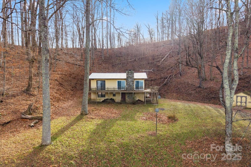 2650 Secluded Valley Rd, Marshall, NC 28753