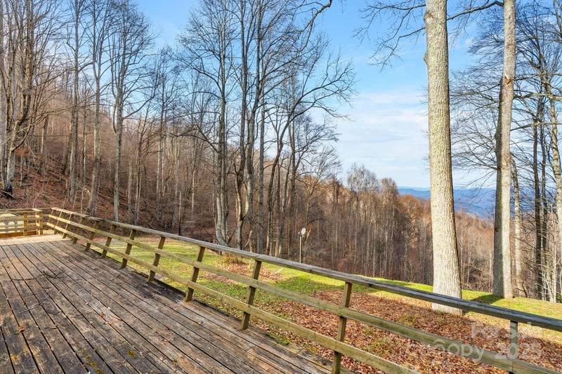 2650 Secluded Valley Rd, Marshall, NC 28753