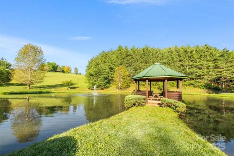 Pond View Ln #29, Sparta, NC 28675