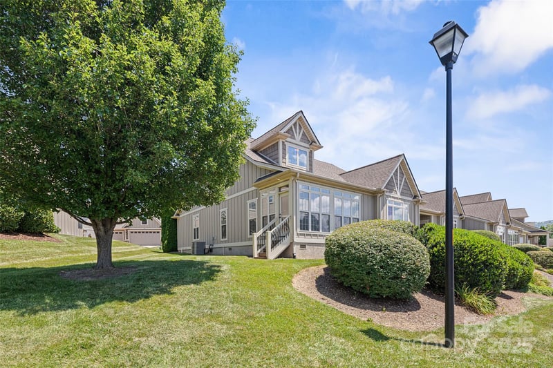 58 Burlington Ln, Fletcher, NC 28732