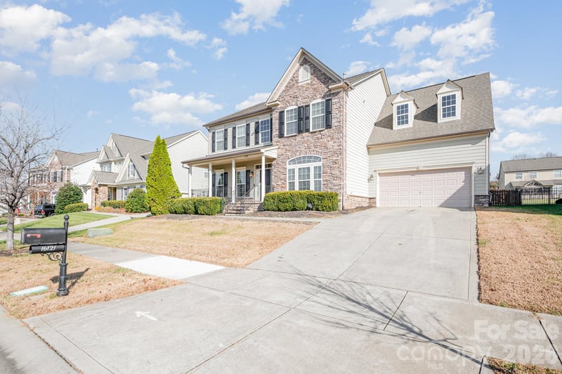 16121 Grassy Creek Dr, Huntersville, NC 28078
