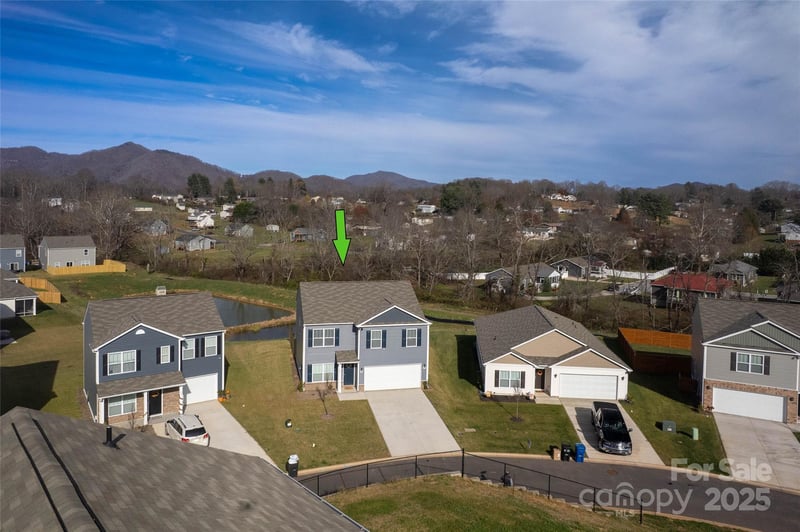84 Madelyn Dr, Clyde, NC 28721