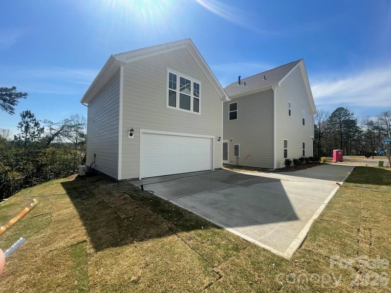 4049 Grommet Ct, Matthews, NC 28105