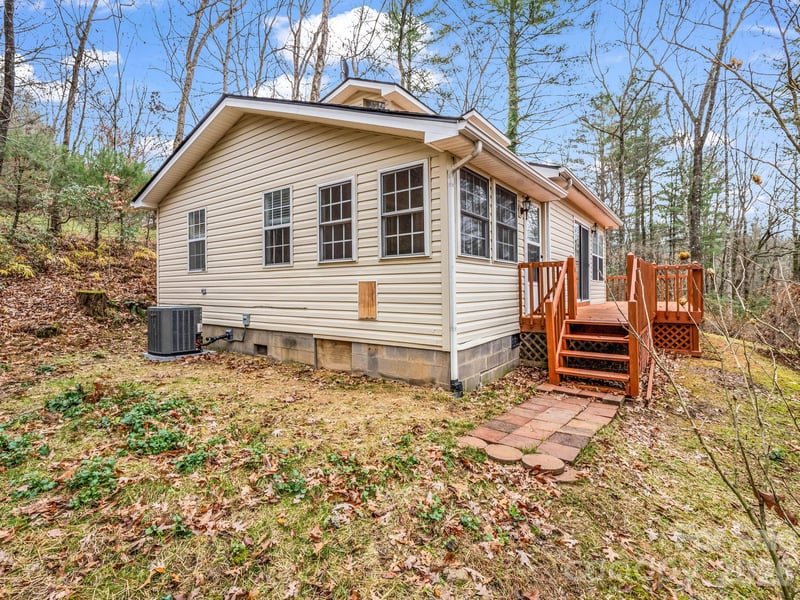38 Renea Dr, Brevard, NC 28712