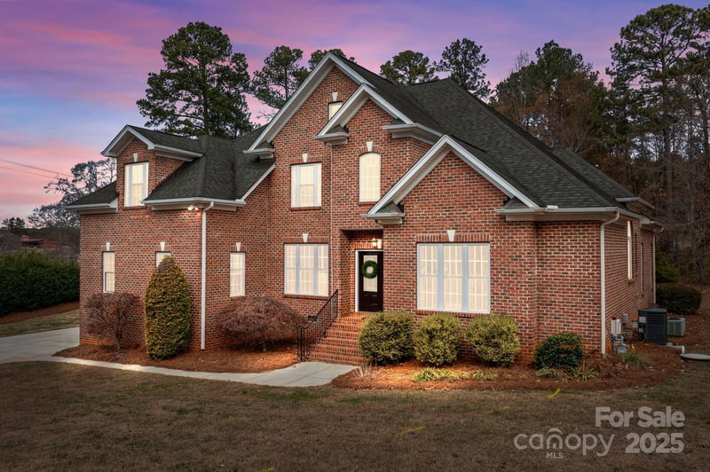 7909 Bay Pointe Dr, Denver, NC 28037