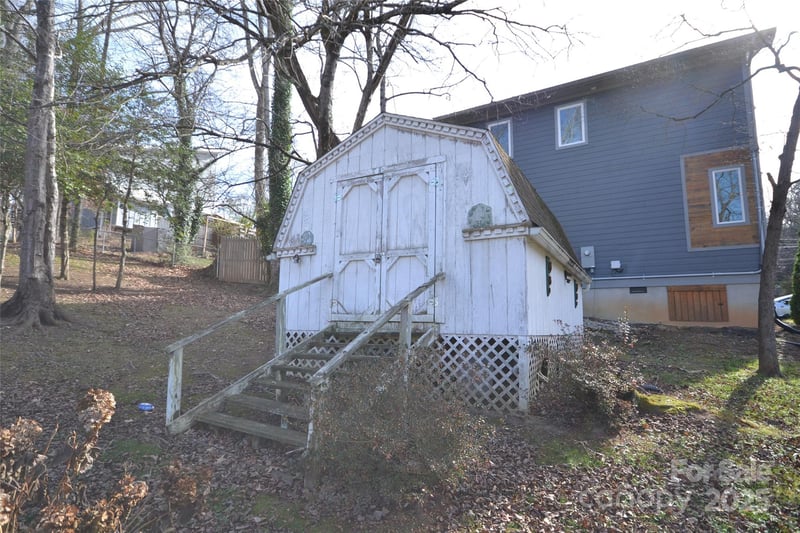 99999 London Rd, Asheville, NC 28803